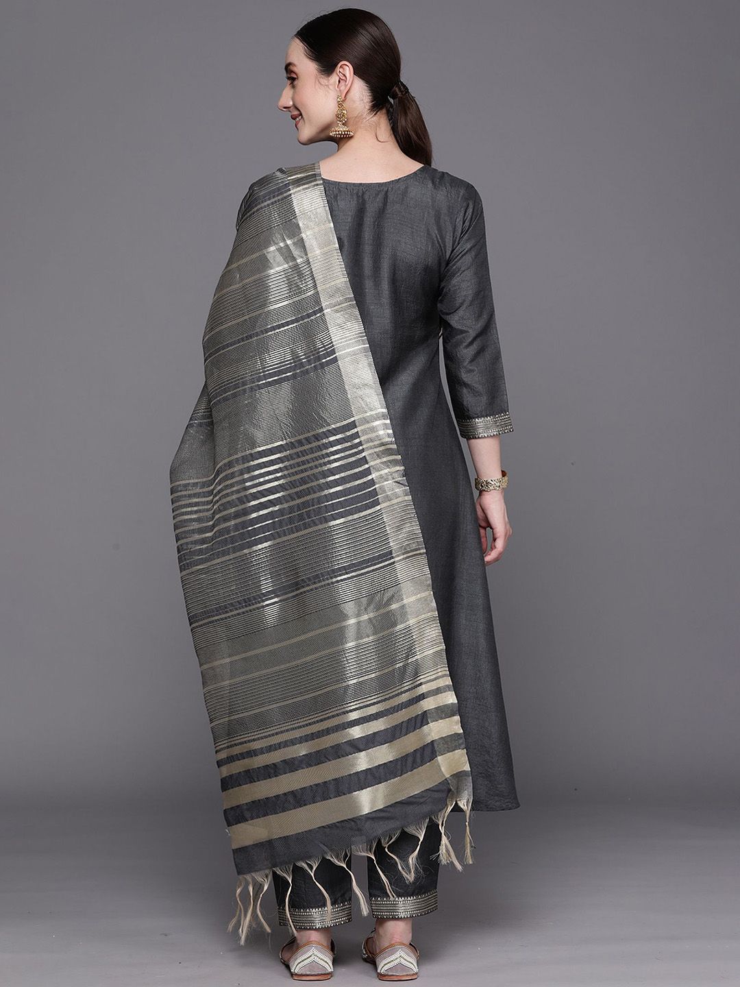 Indyancart IE Yoke Design Round Neck Three-Quarter Sleeves Empire Kurta Set