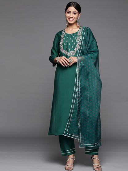 Indyancart VA Women's Ethnic Motifs Embroidered Sequinned Kurta Set