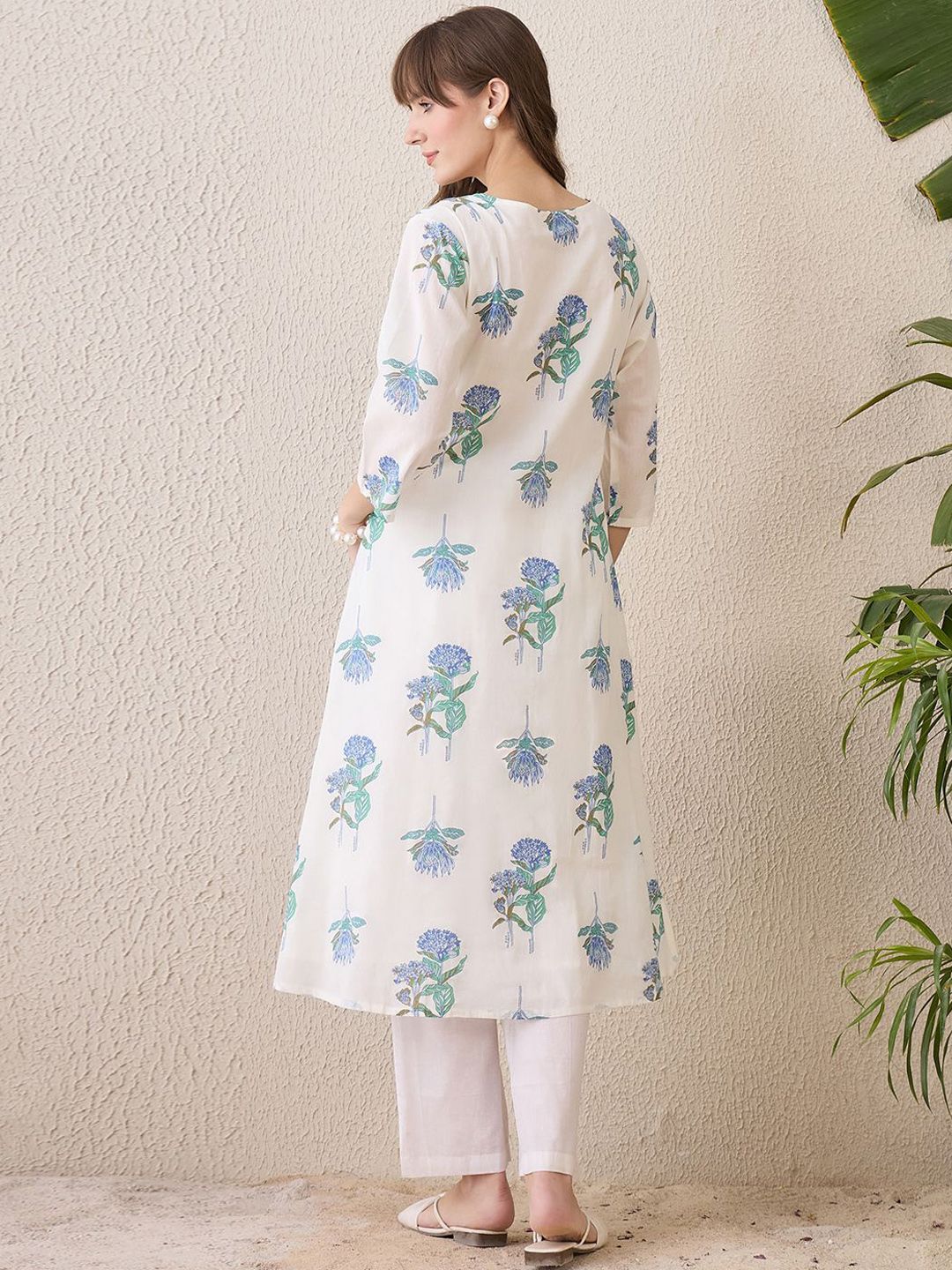 Indyancart IE Floral Printed Round Neck Pure Cotton A-Line Kurta With Trouser