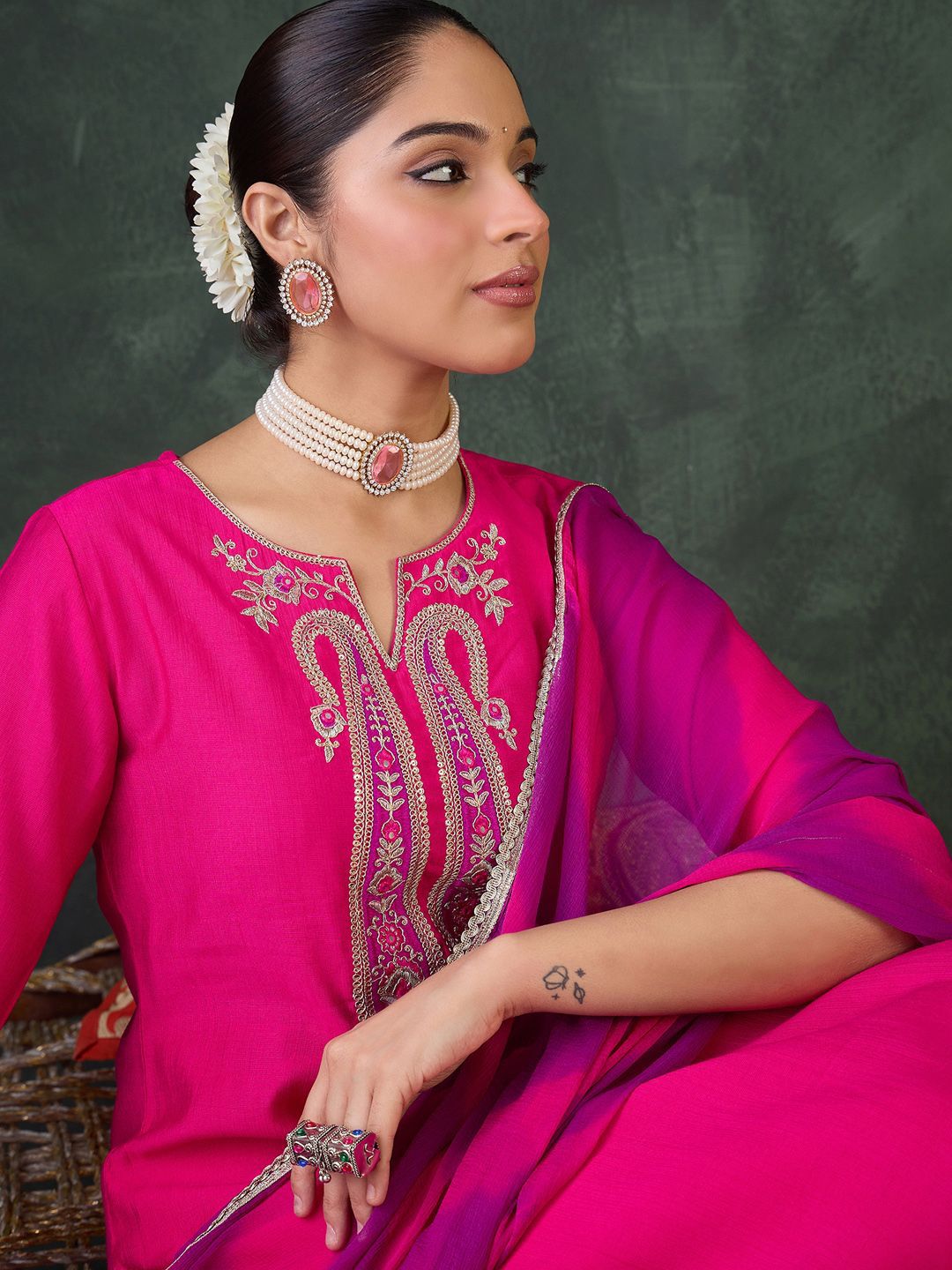 Ethnic Motifs Embroidered Sequinned Kurta With Trousers & Dupatta
