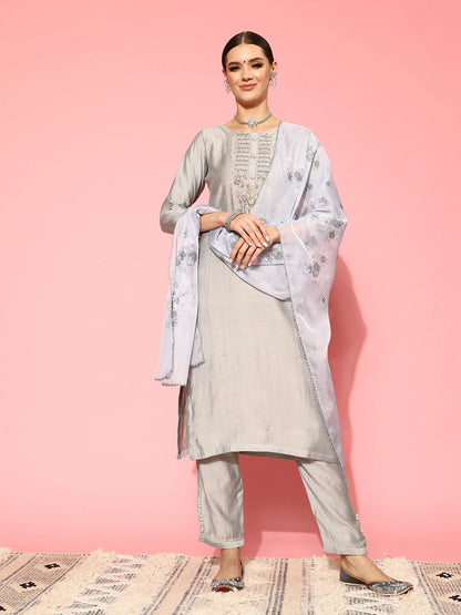 Indyancart VA Women'sFloral Embroidered Regular Beads and Stones Kurta with Trousers & Dupatta