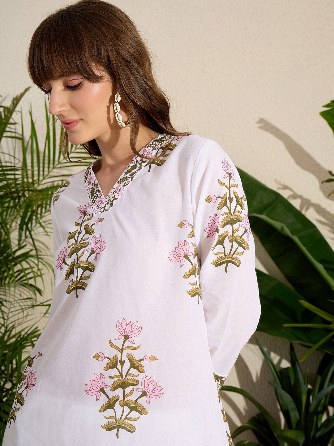 Women Floral Printed Pure Cotton A-Line Kurta with Trousers