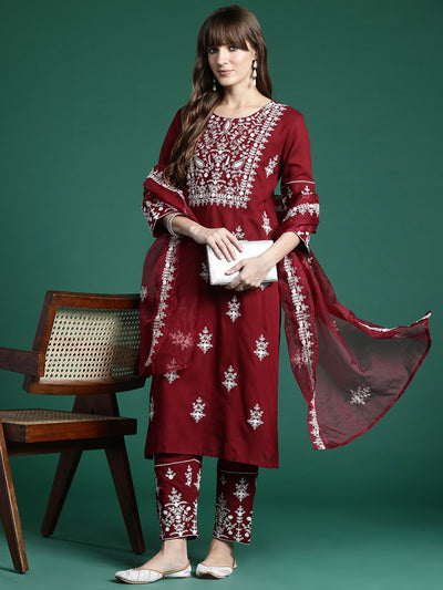 Indyancart IE Ethnic Motifs Embroidered Thread Work Kurta With Trousers & Dupatta