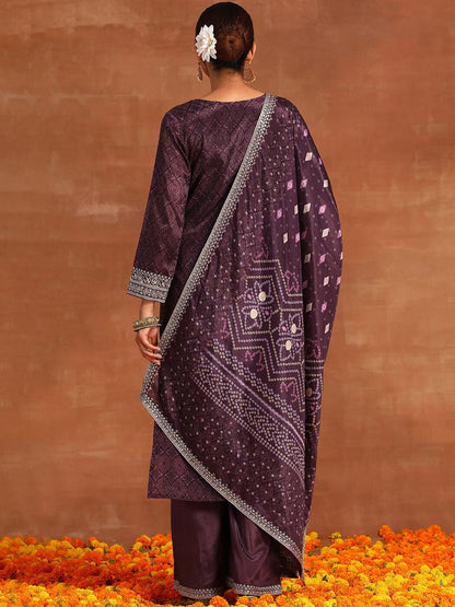 Indyancart IE Floral Embroidered Regular Sequinned Kurta With Trousers & Dupatta