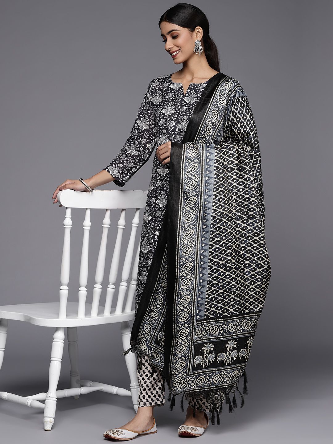 Indyancart VA Women's Black Floral Printed Kurta with Trousers & Dupatta