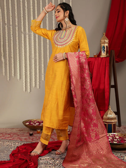 Indyancart VA Women'sEthnic Motifs Yoke Design Thread Work Straight Kurta & Trouser With Dupatta