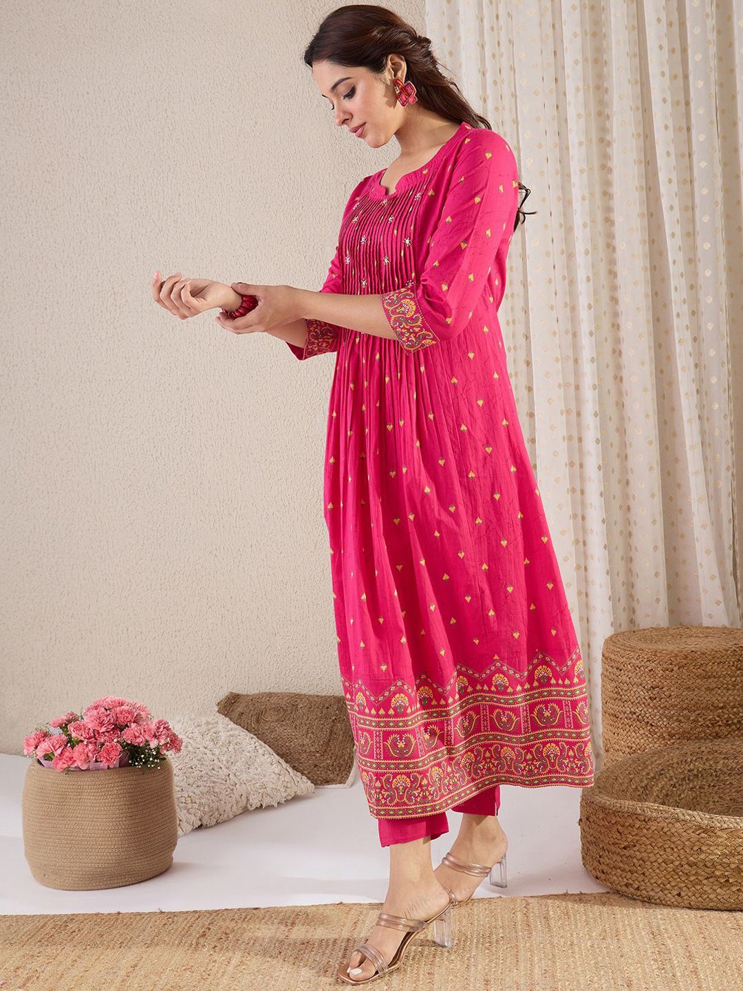 Indyancart IE Women Ethnic Motifs Printed Cotton Kurta with Trousers