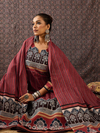 Indyancart IE Women Floral Printed Regular Sequinned Pure Cotton Kurta with Trousers & With Dupatta