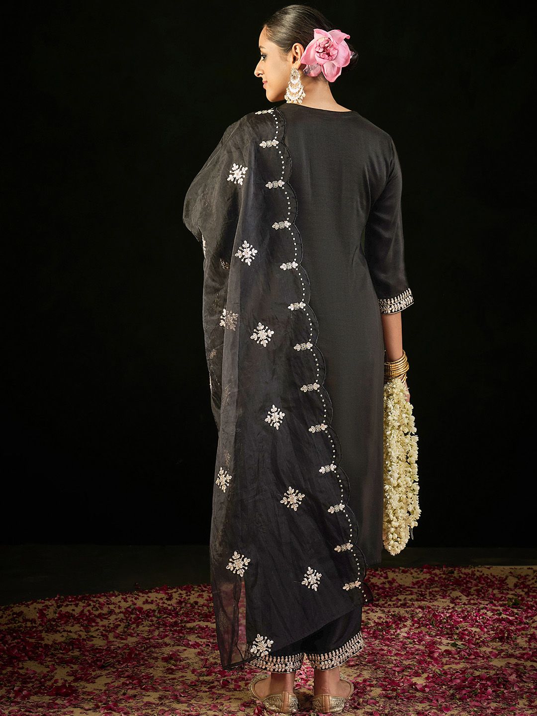 Ethnic Motifs Embroidered Gotta Patti Straight Kurta with Trousers & Dupatta