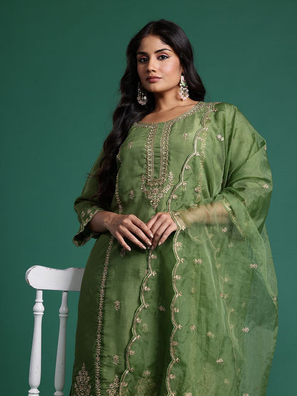 Indyancart IE Plus Size Ethnic Motifs Embroidered Panelled Gotta Patti Kurta Set