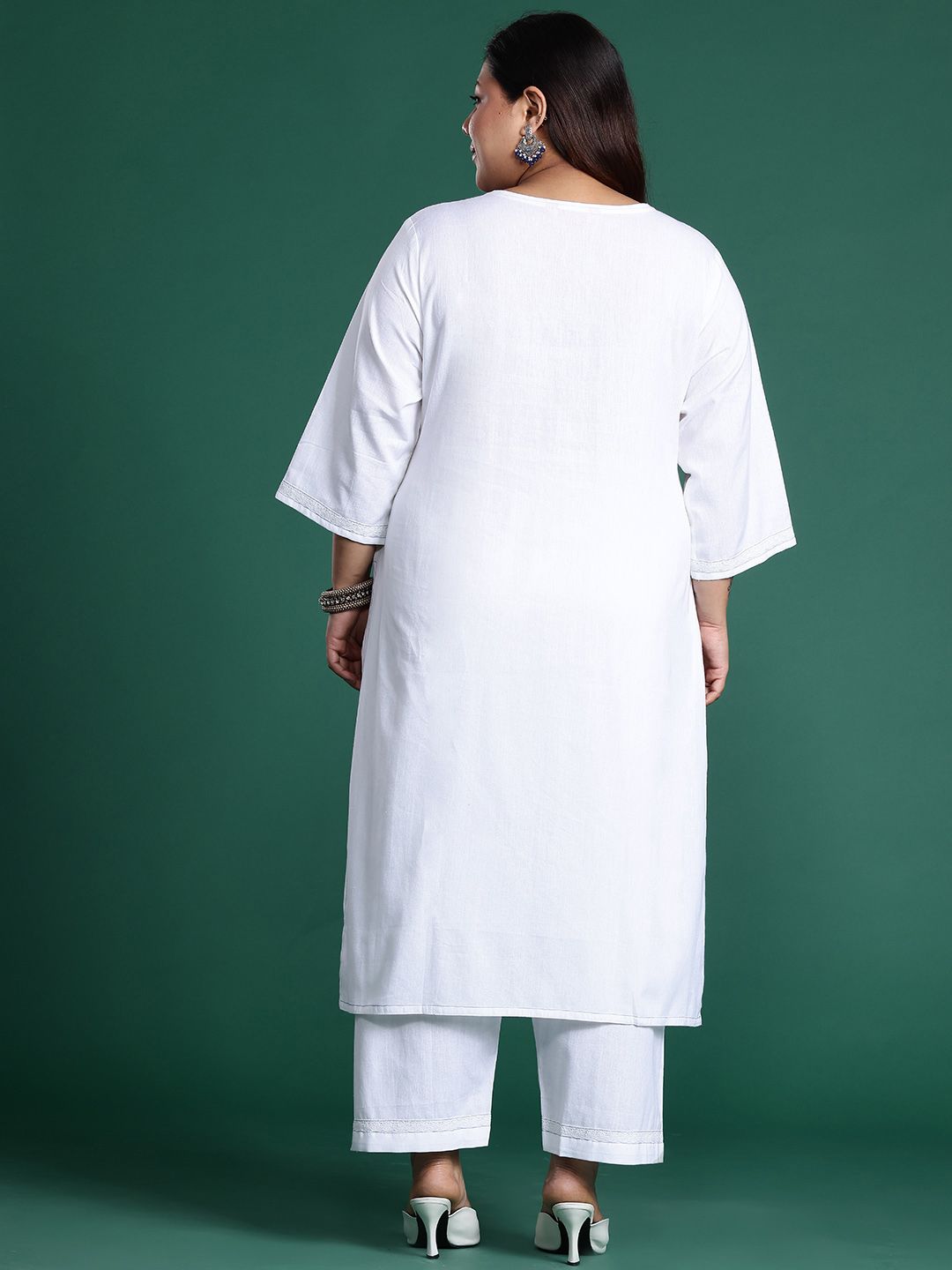 Indyancart IE Plus Size Floral Embroidered Sequinned Pure Cotton Kurta with Trousers