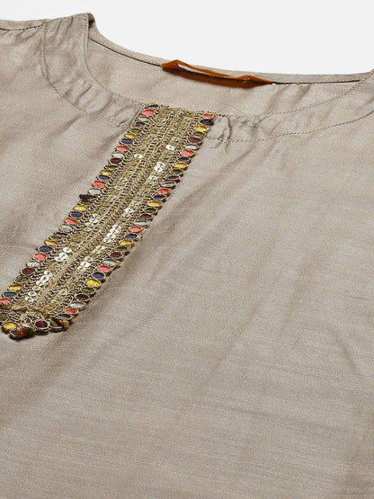 Indyancart IE Women Grey Gotta Patti Kurta with Trousers & With Dupatta