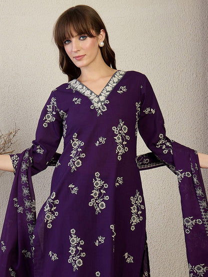 Women Floral Printed Regular Pure Cotton Kurta with Trousers & Dupatta