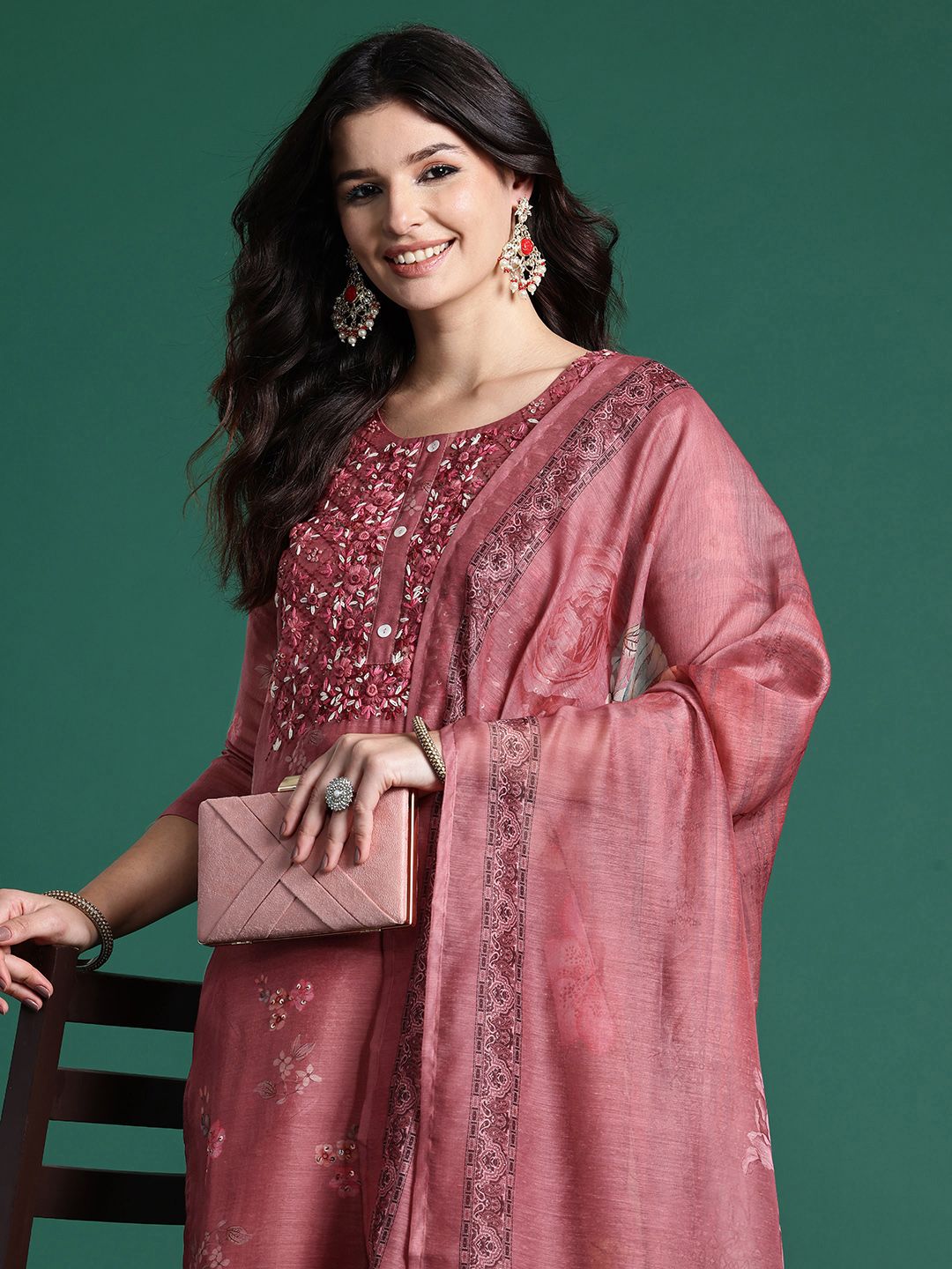 Women Floral Embroidered Thread Work Chanderi Silk Kurta Set