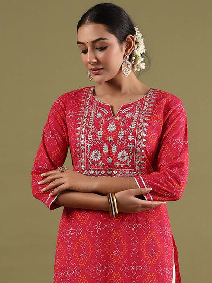 Indyancart IE Women Floral Printed Notched Neck Thread Work Straight Cotton Kurta