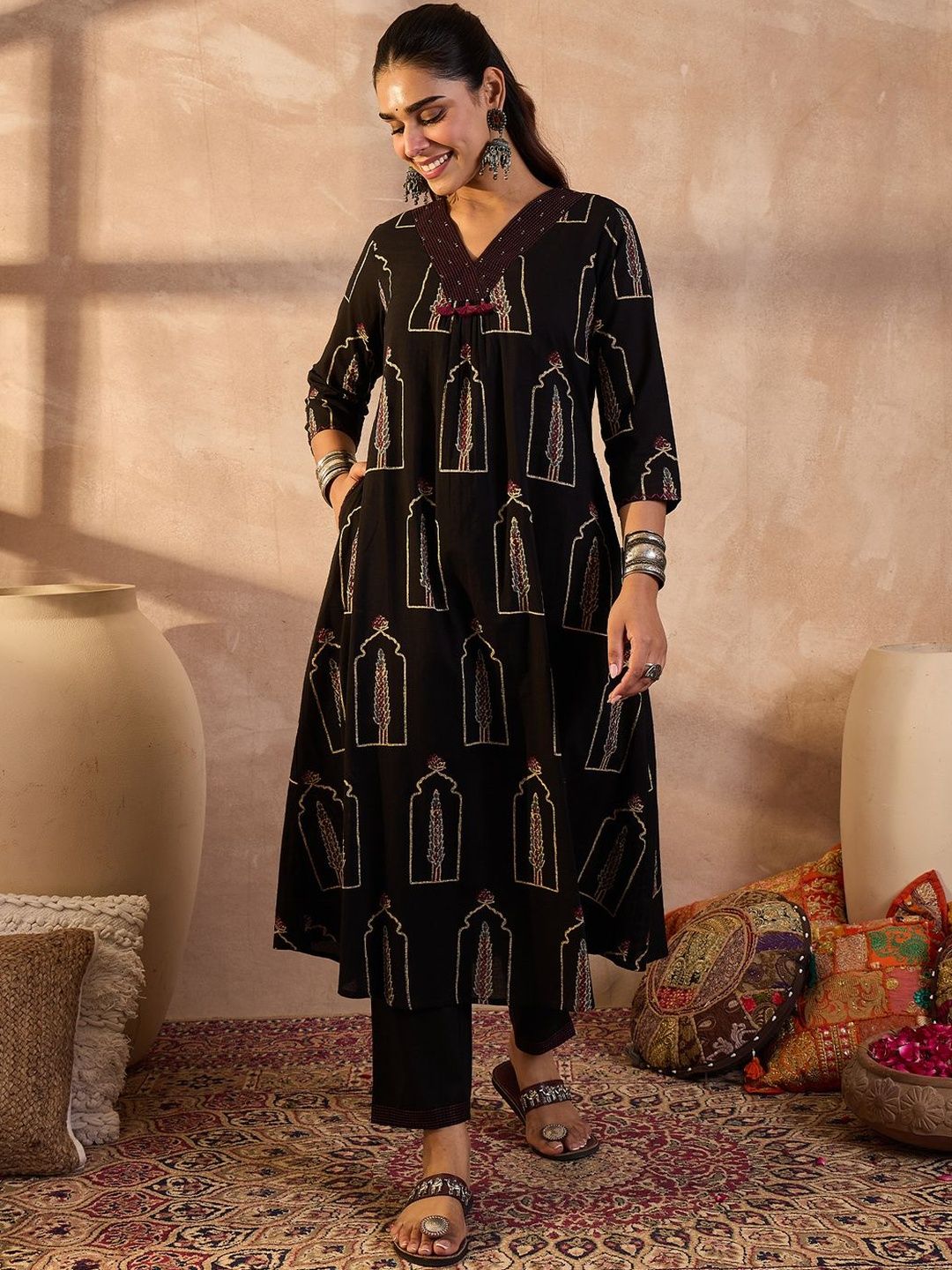 Women Ethnic Motifs Printed Regular Sequinned Pure Cotton Kurta with Trousers