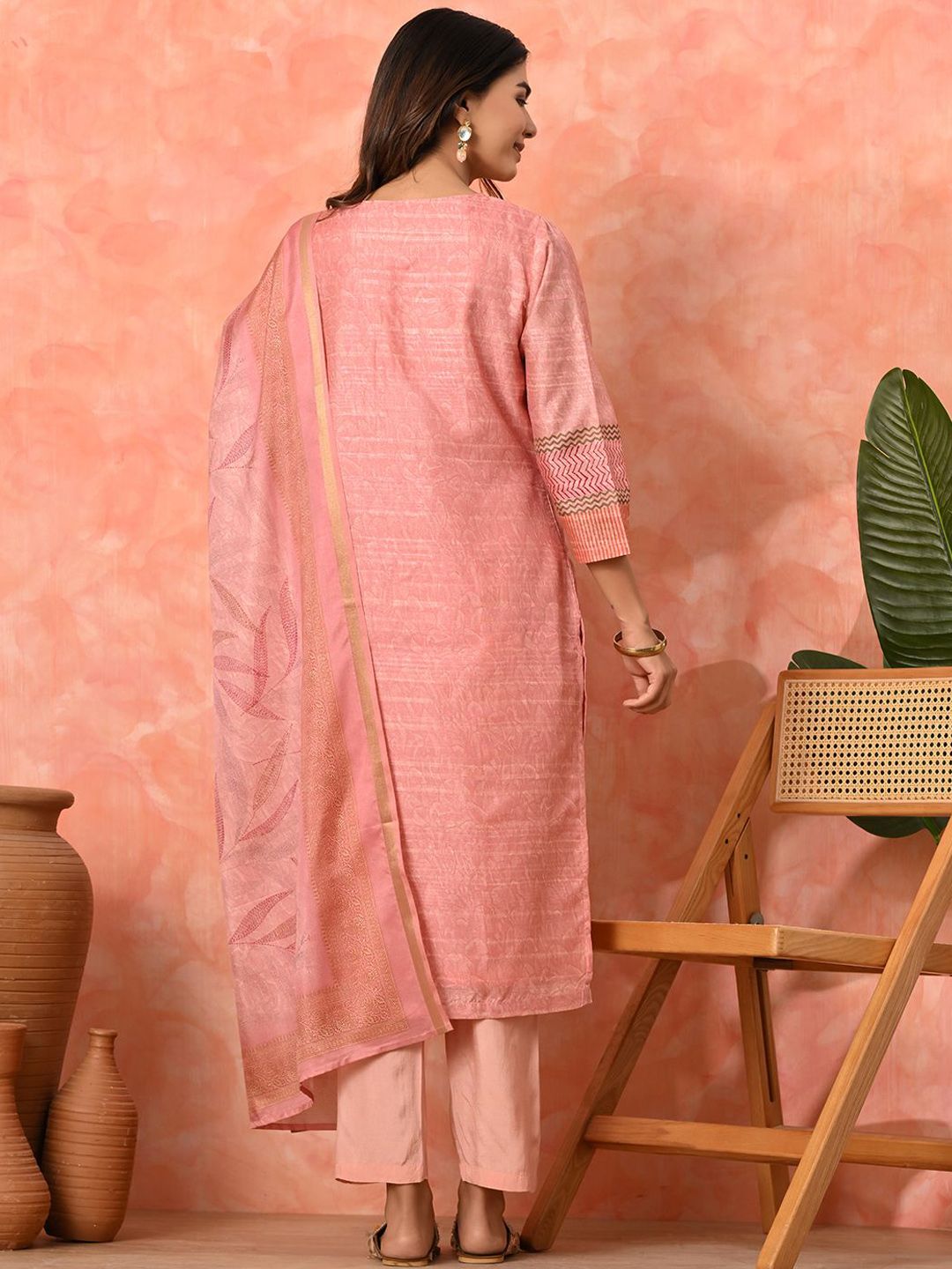 Indyancart SN Women's Floral Printed Kurta with Trousers & Dupatta