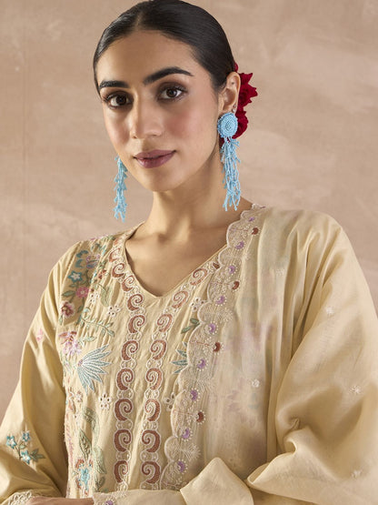 Floral Embroidered Pure Cotton Regular Thread Work Kurta With Trousers & Dupatta