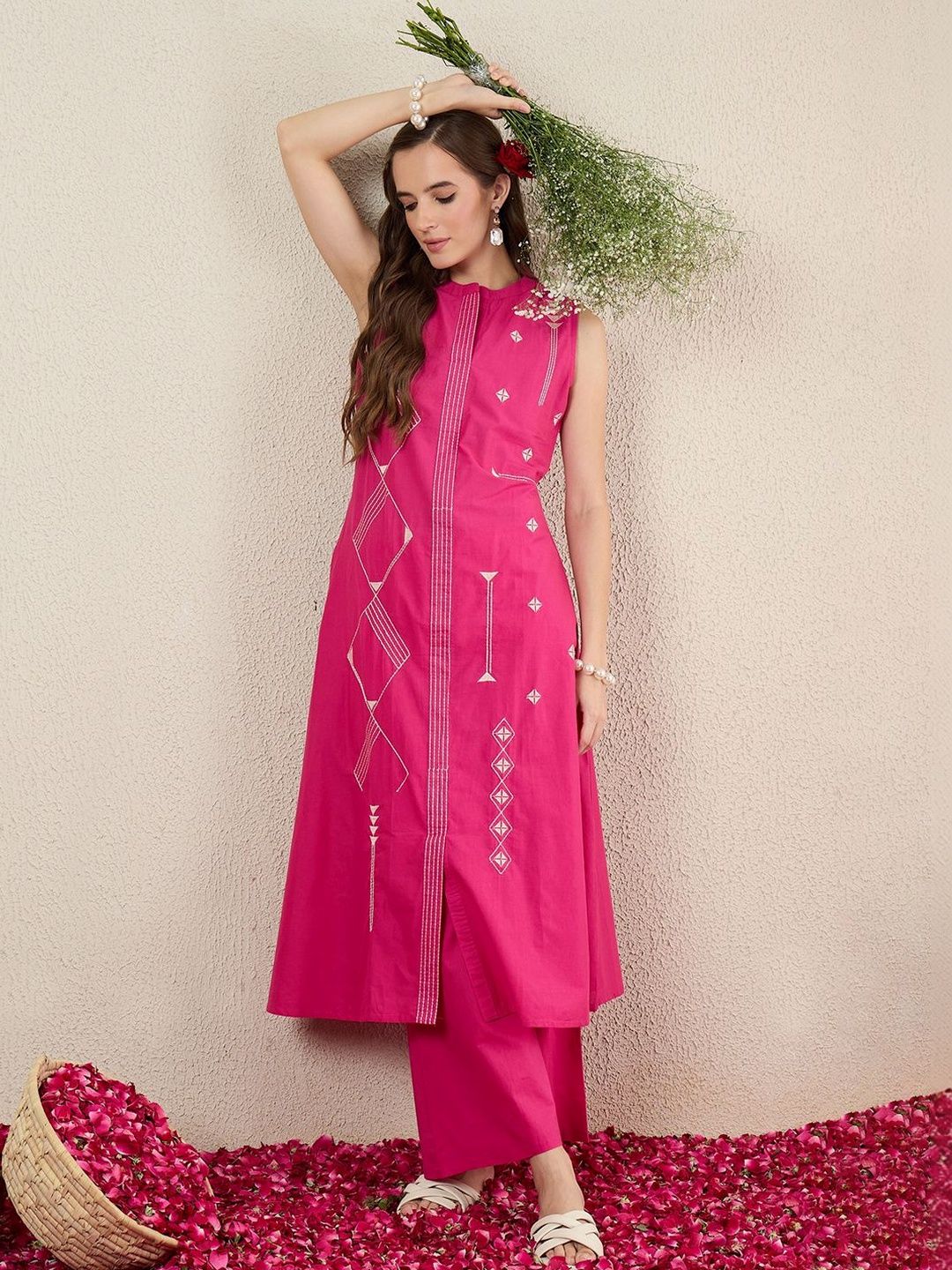 Women Ethnic Motifs Embroidered Regular Thread Work Pure Cotton Kurta with Palazzos