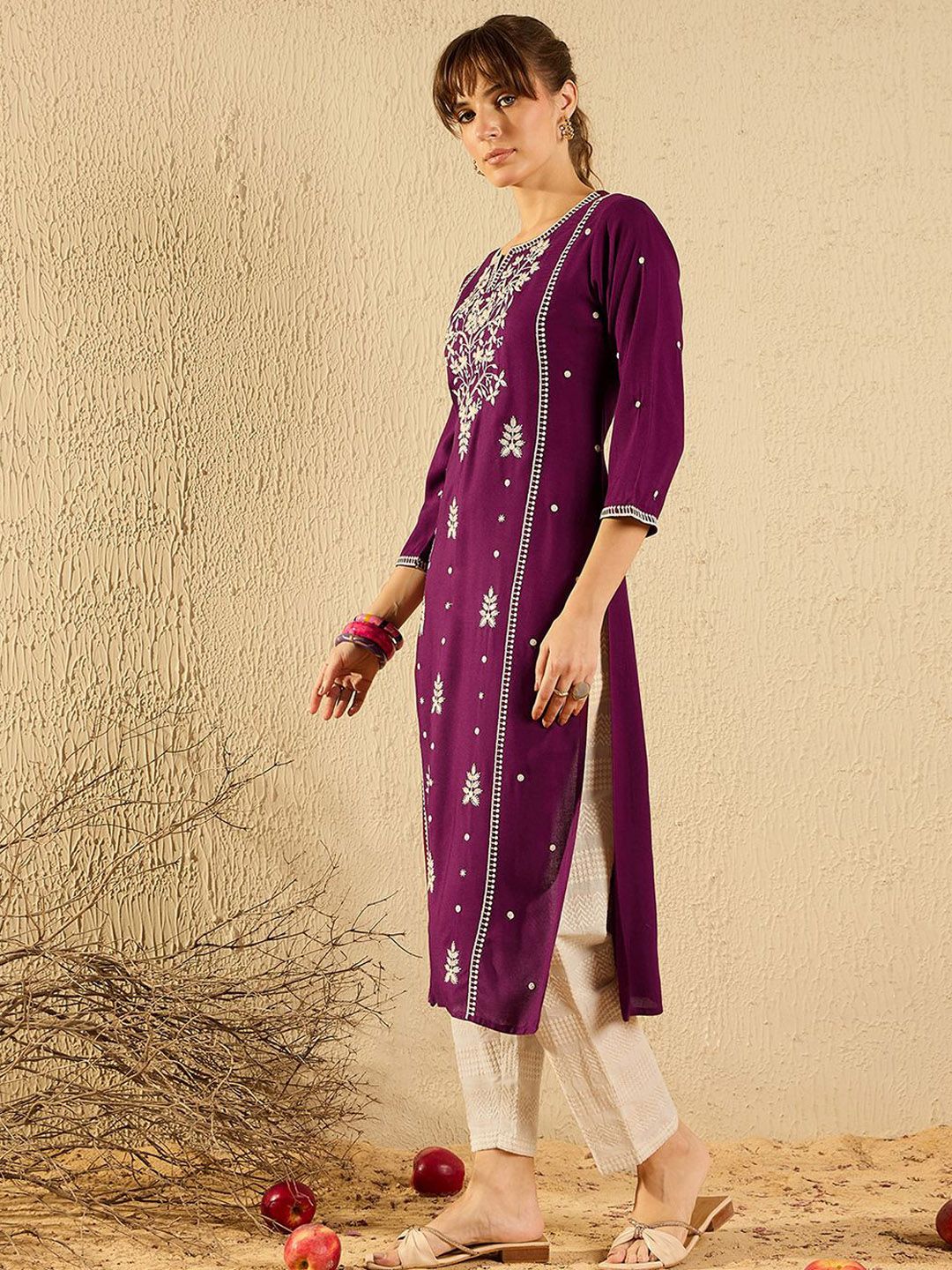Dhiyona IE Women Ethnic Motifs Embroidered Straight Kurta