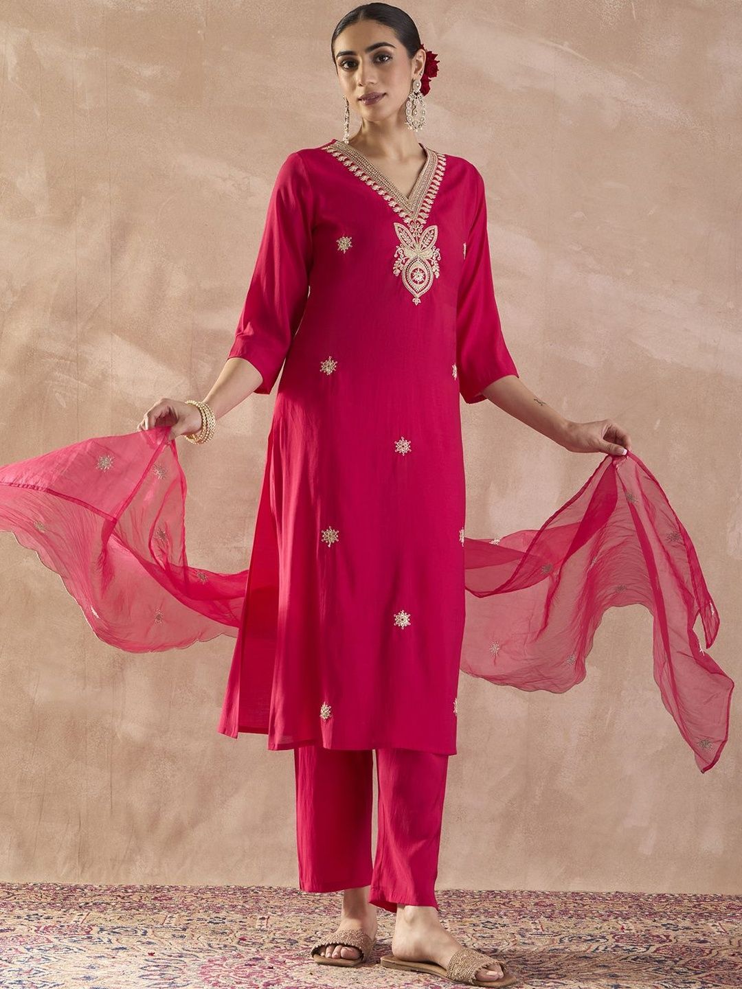 Ethnic Motifs Embroidered V-Neck Thread Work Kurta With Trousers & Dupatta