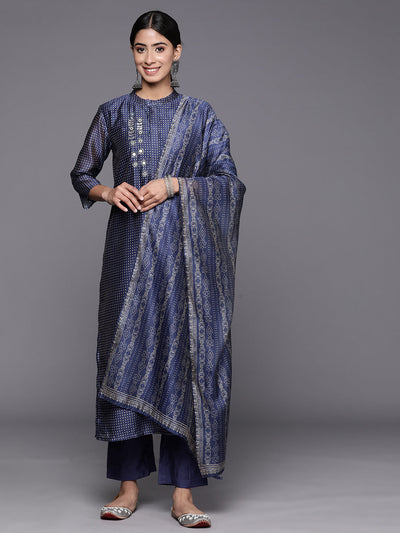 Indyancart VR Women's Navy Blue Bandhani Printed Straight Kurta With Three Quarter Sleeves Paired With Tonal Bottom And Printed Dupatta
