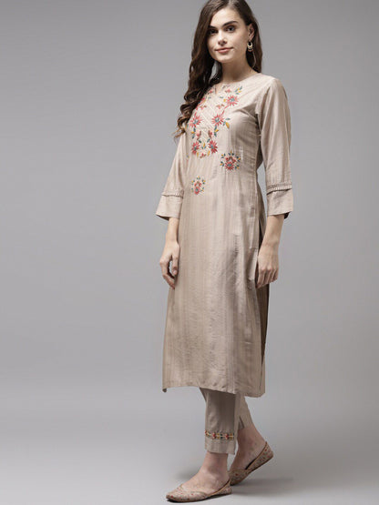 Dhiyona IE Women Beige Floral Embroidered Regular Kurta with Trousers & With Dupatta