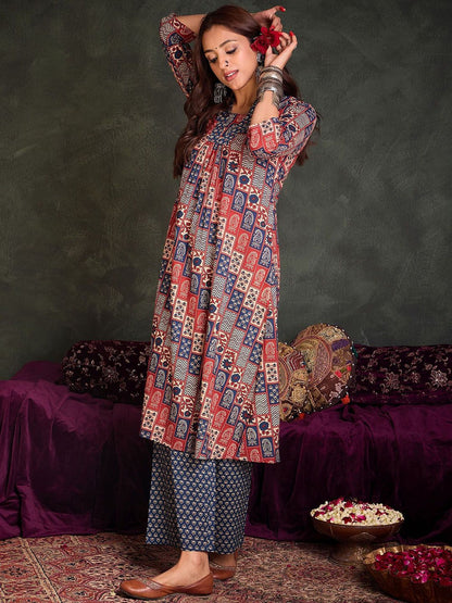 Indyancart IE Printed Square Neck Pure Cotton Tunic With Trouser