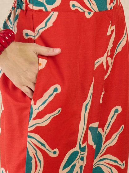 Women Floral Printed Pure Cotton Kurta with Trousers