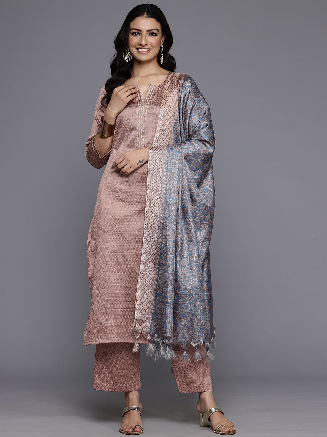 Dhiyona VA Women's Jacquard Gota Embellished Kurta Set