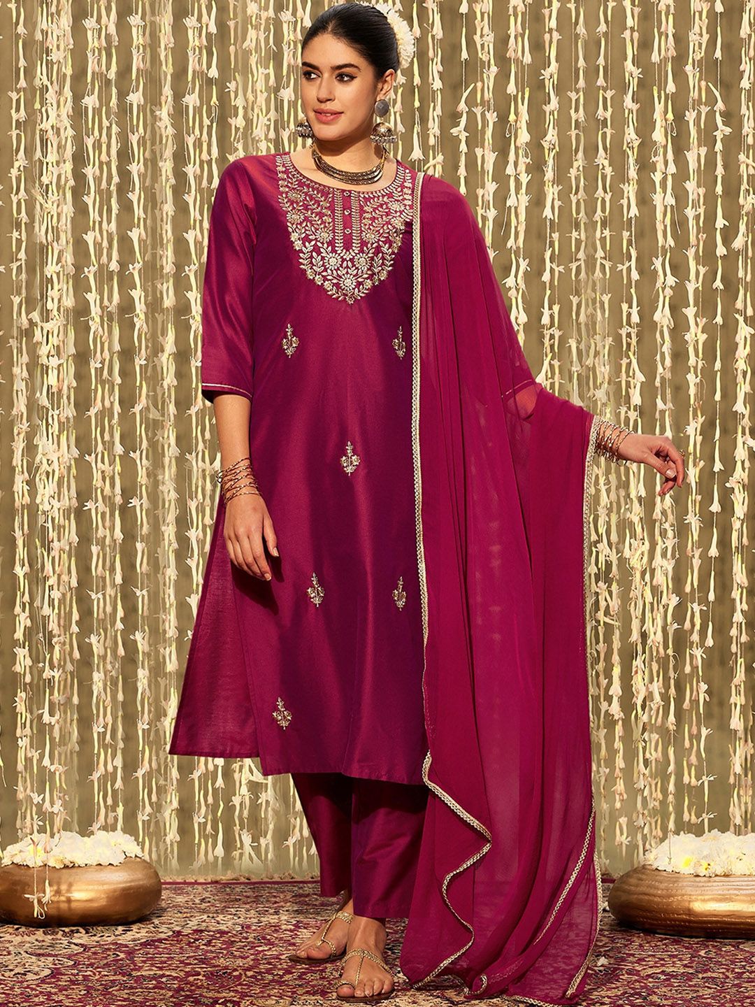 Indyancart IE Floral Embroidered Regular Kurta with Trousers & Dupatta