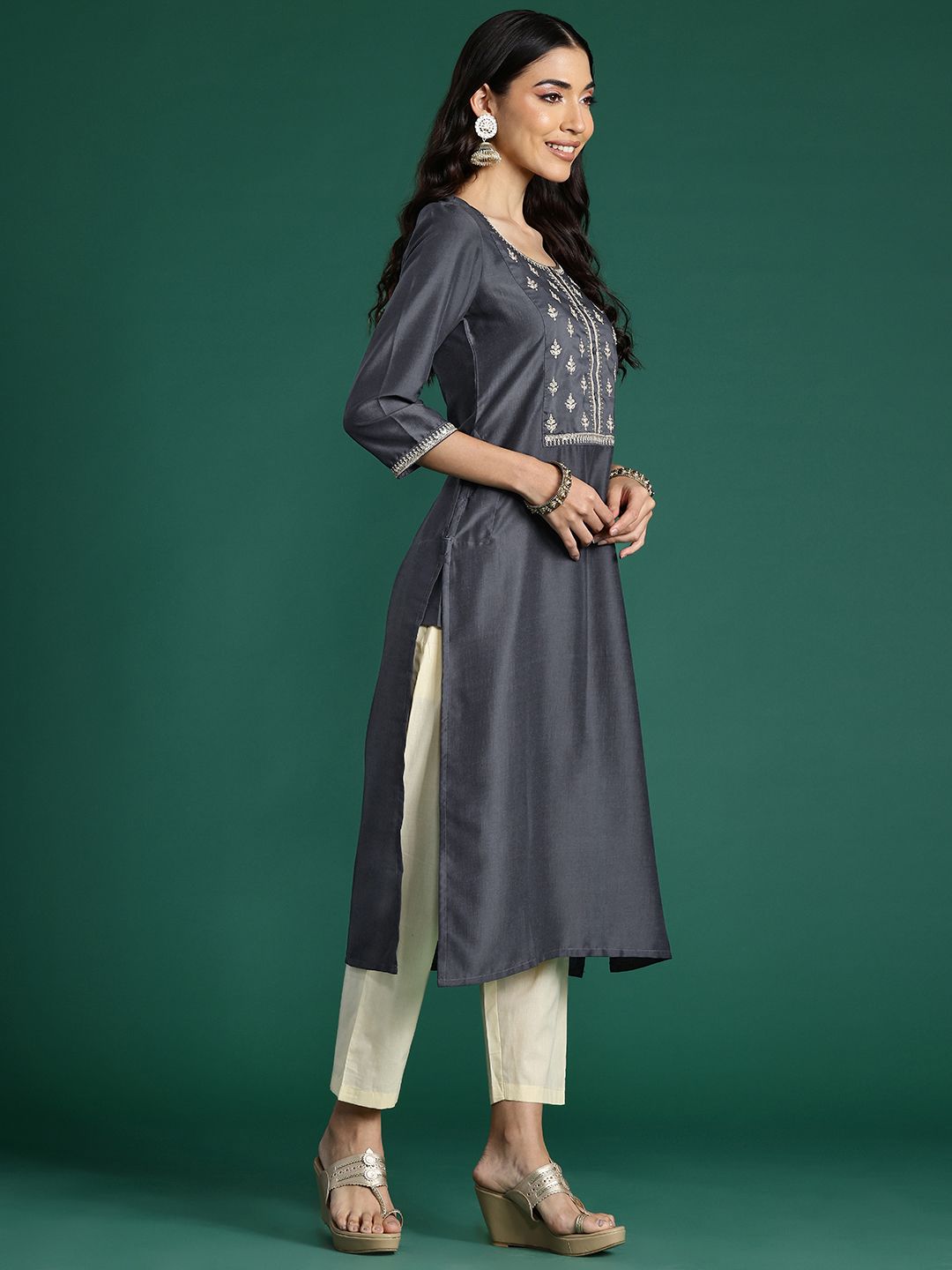 Dhiyona IE Ethnic Motifs Embroidered Zari Kurta
