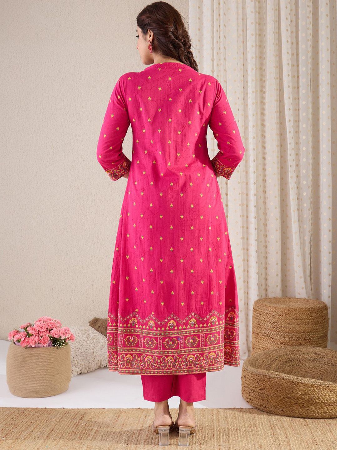 Indyancart IE Women Ethnic Motifs Printed Cotton Kurta with Trousers