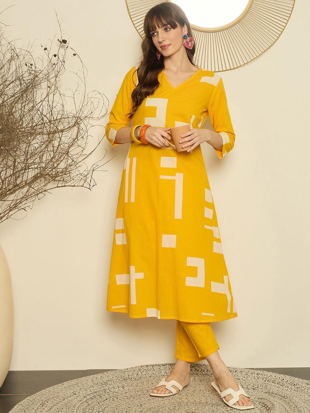 Dhiyona IE Women Printed V-Neck Cotton Top and Trousers Co-Ords