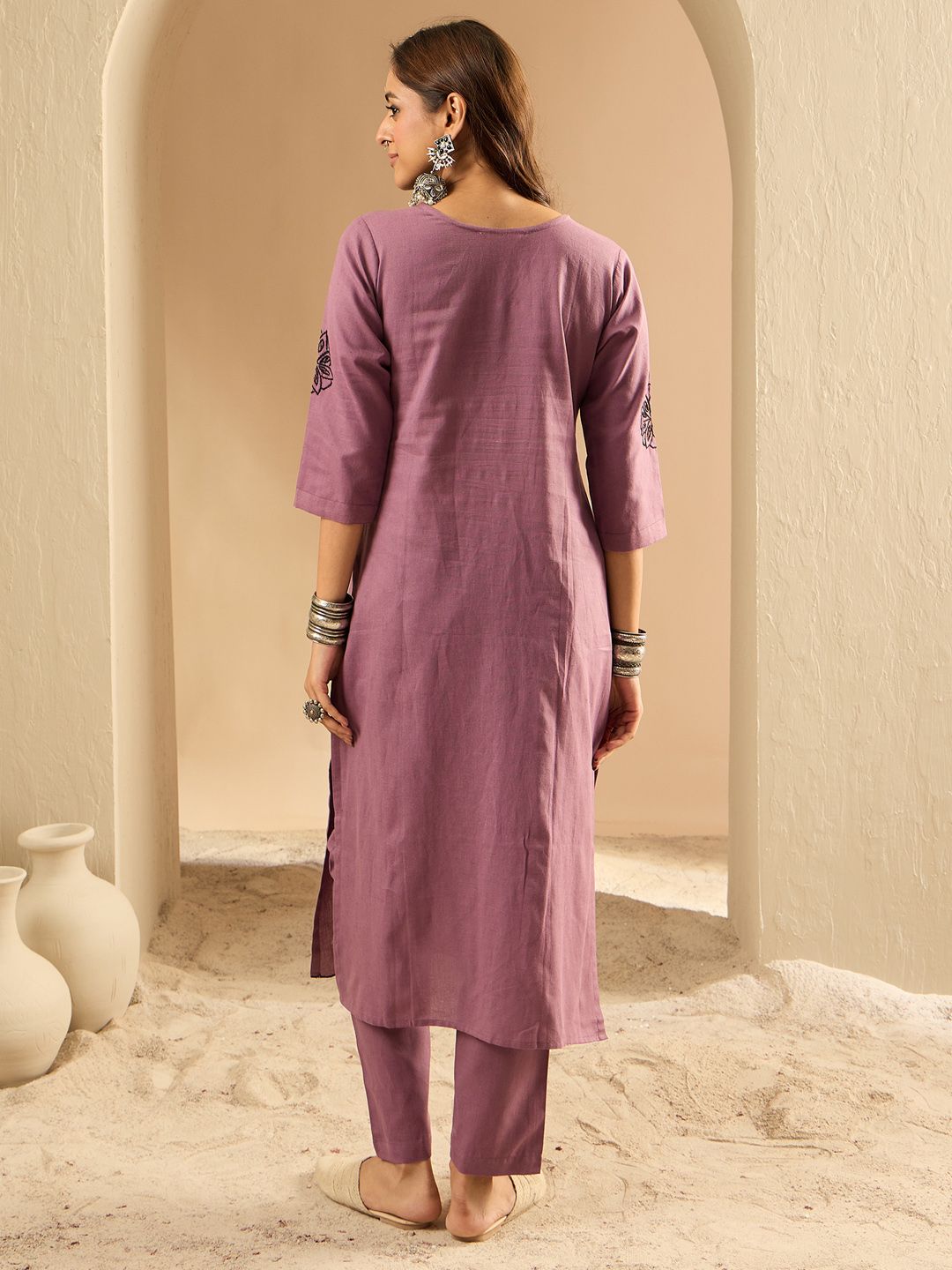 Dhiyona IE Women Floral Embroidered Regular Thread Work Pure Cotton Kurta with Trousers