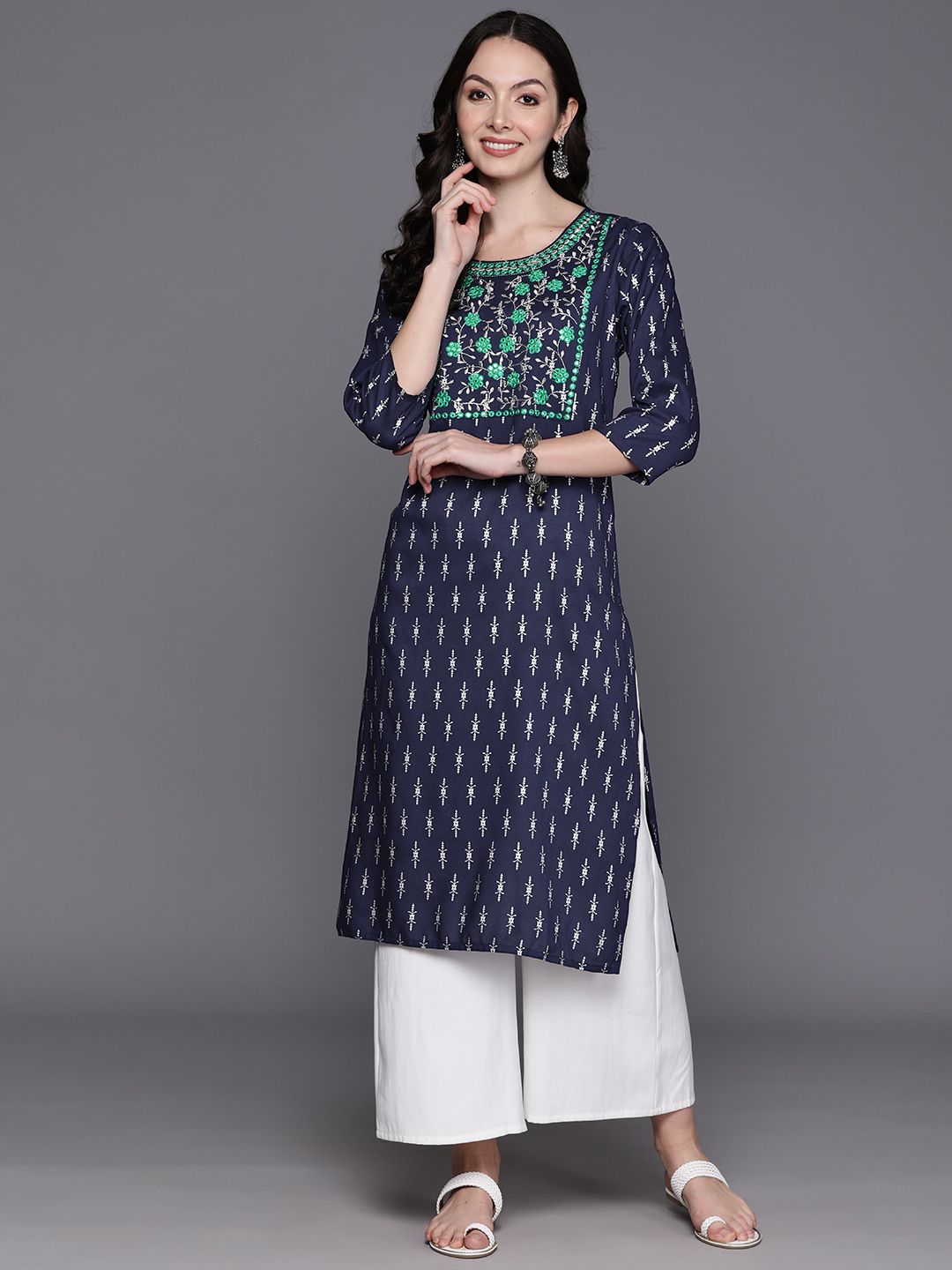 Indyancart IE Ethnic Motifs Embroidered Mirror Work Kurta