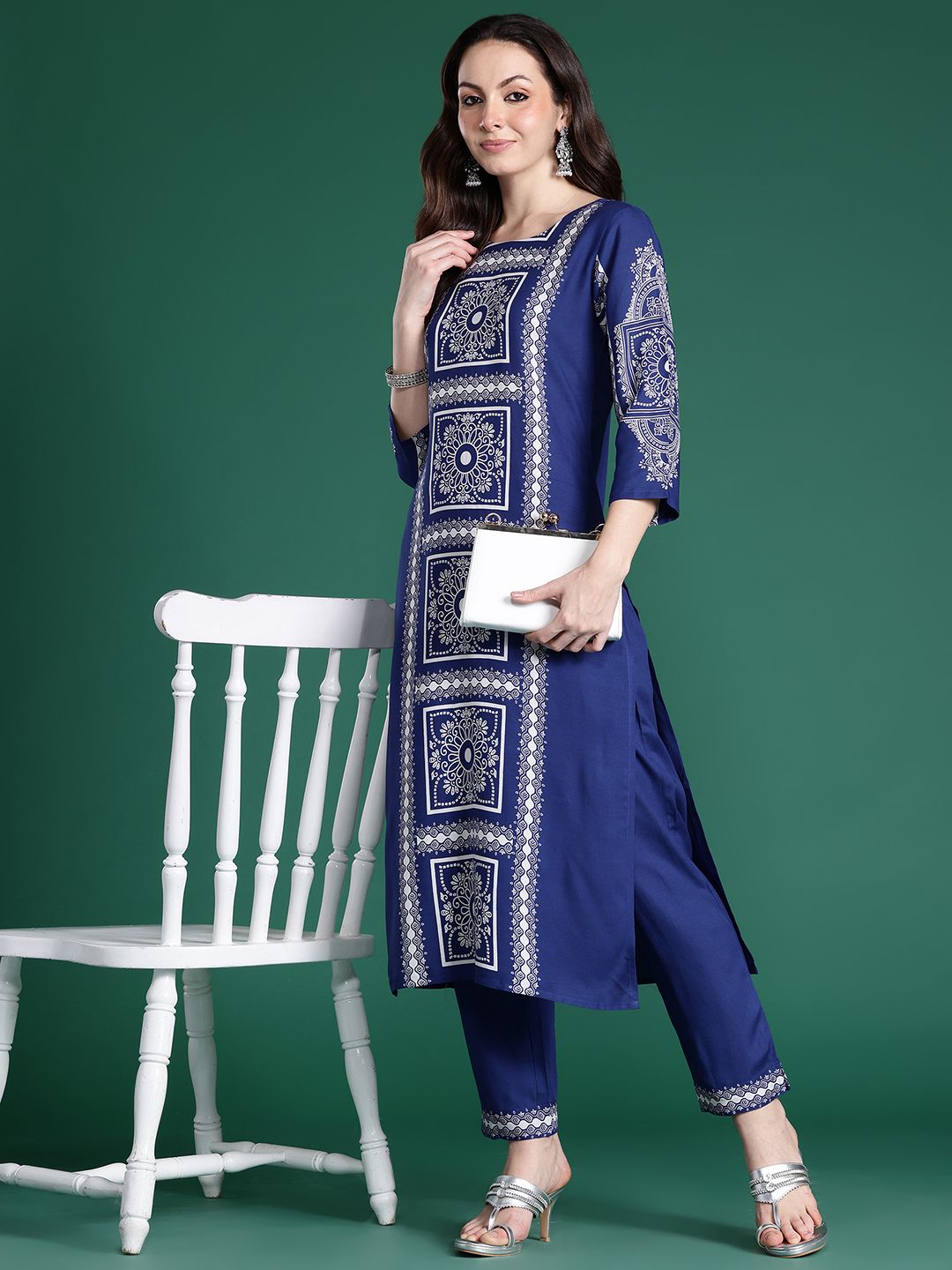 Floral Printed Regular Kurta with Trousers