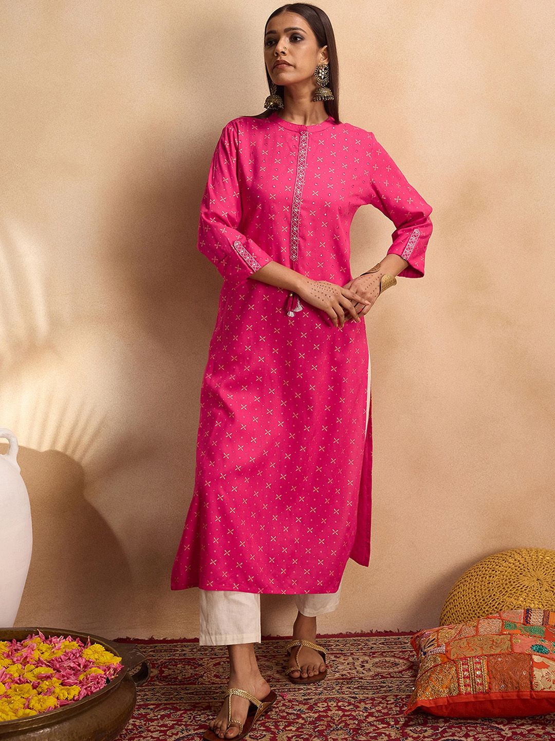 Indyancart IE Ethnic Motifs Printed Mirror Work Straight Kurta
