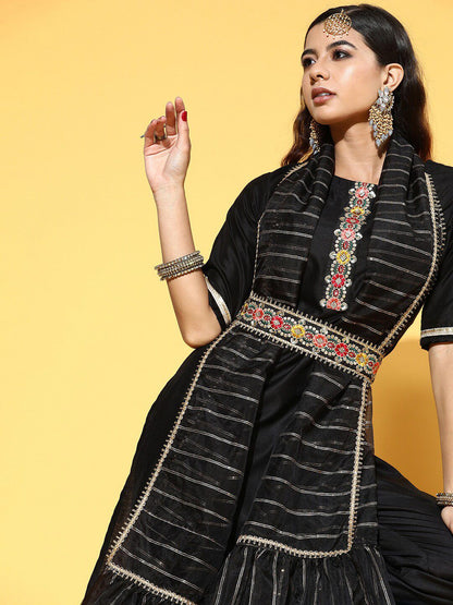 Dhiyona IE Ethnic Motif Embroidered Sequinned Kurta & Trousers With Dupatta & Belt