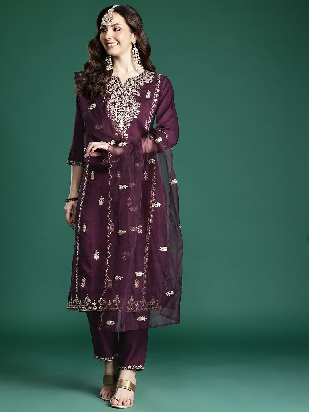 Indyancart IE Ethnic Motifs Embroidered Gotta Patti Kurta with Trousers & With Dupatta