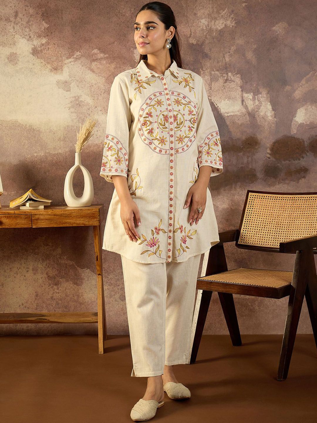 Women Ethnic Motifs Printed Cotton A-Line Kurta with Trousers