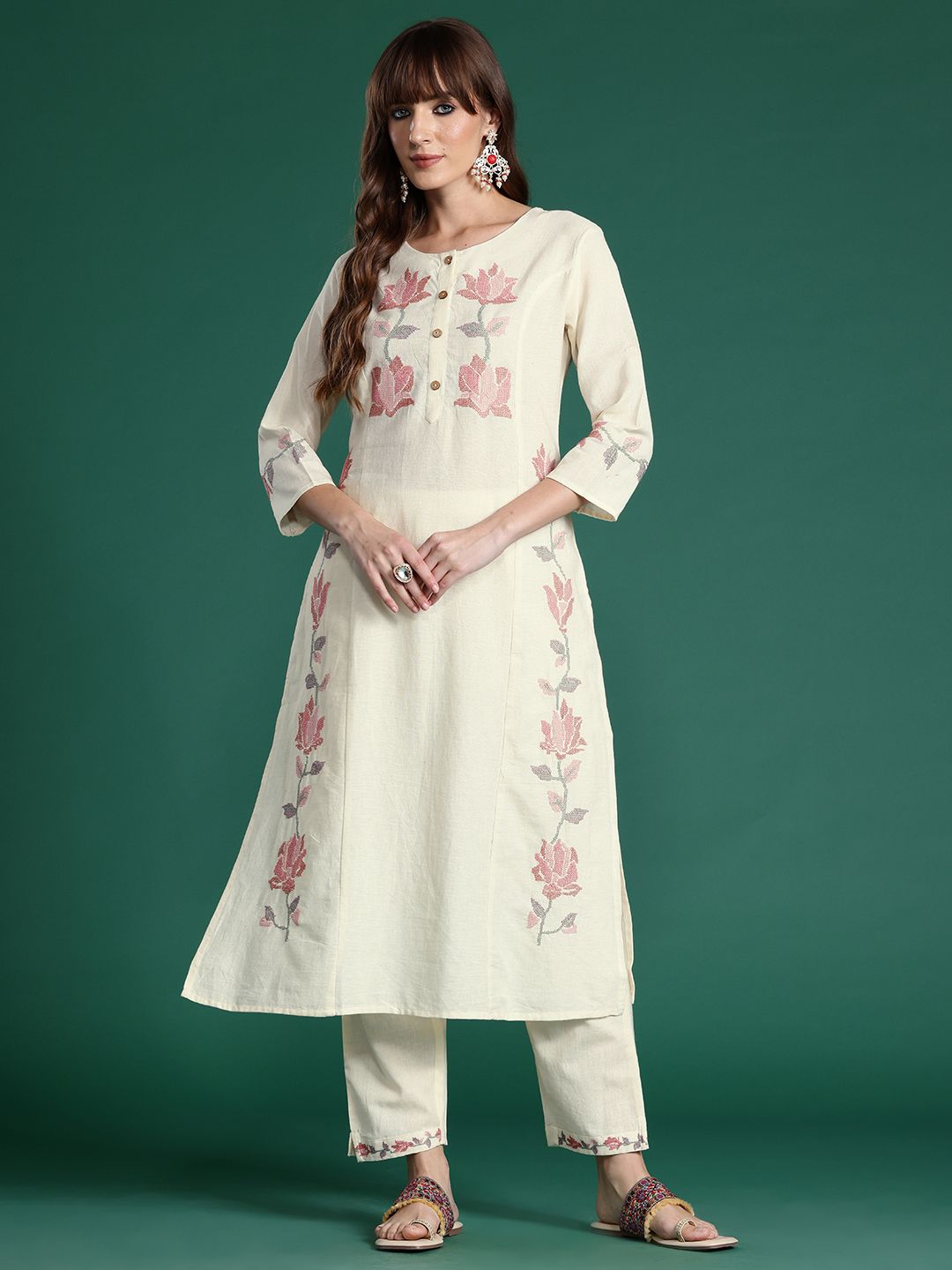 Indyancart IE Floral Embroidered Thread Work Pure Cotton Kurta with Trousers