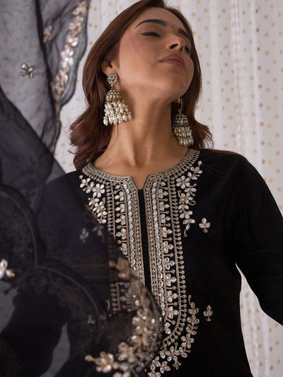 Indyancart IE Ethnic Motifs Embroidered V-Neck Thread Work Kurta with Trousers & Dupatta