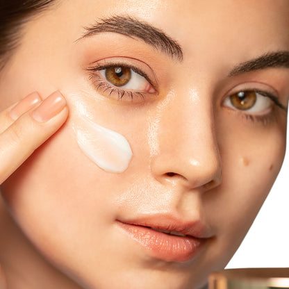 PAC Spotlight Moisturizer - Quick Absorbing Formula, Keeps Skin Hydrated, Dewy & Plump All Day