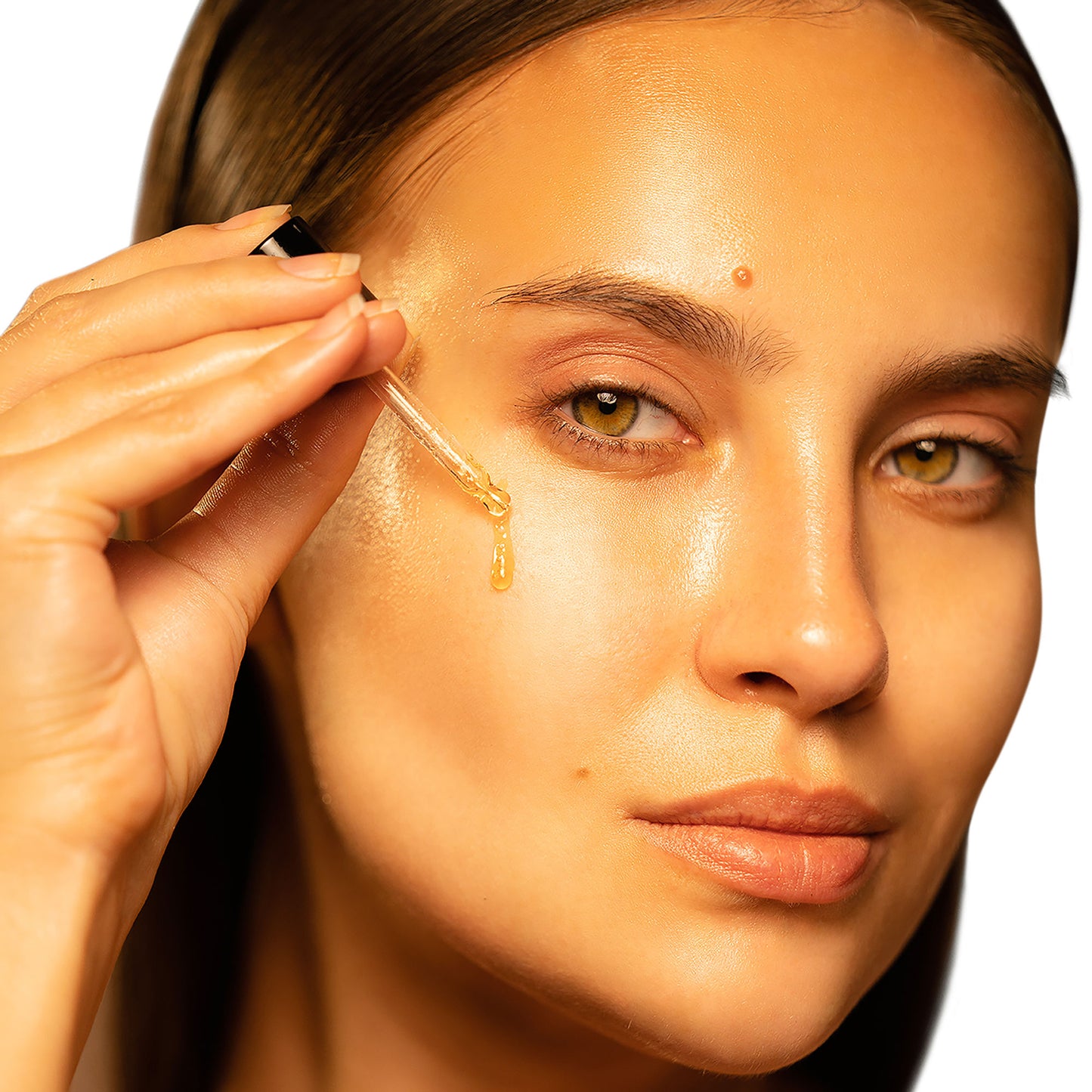PAC Spotlight Oil Primer - Ultra Lightweight, Hydrates Nourishes & Boosts Radiance Best For Dry Skin