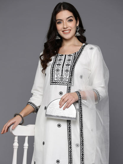 Dhiyona IE Women Embroidered Regular Thread Work Kurta with Trousers & Dupatta