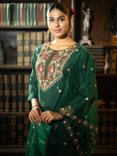 Indyancart IE Women Floral Embroidered Straight Kurta Set