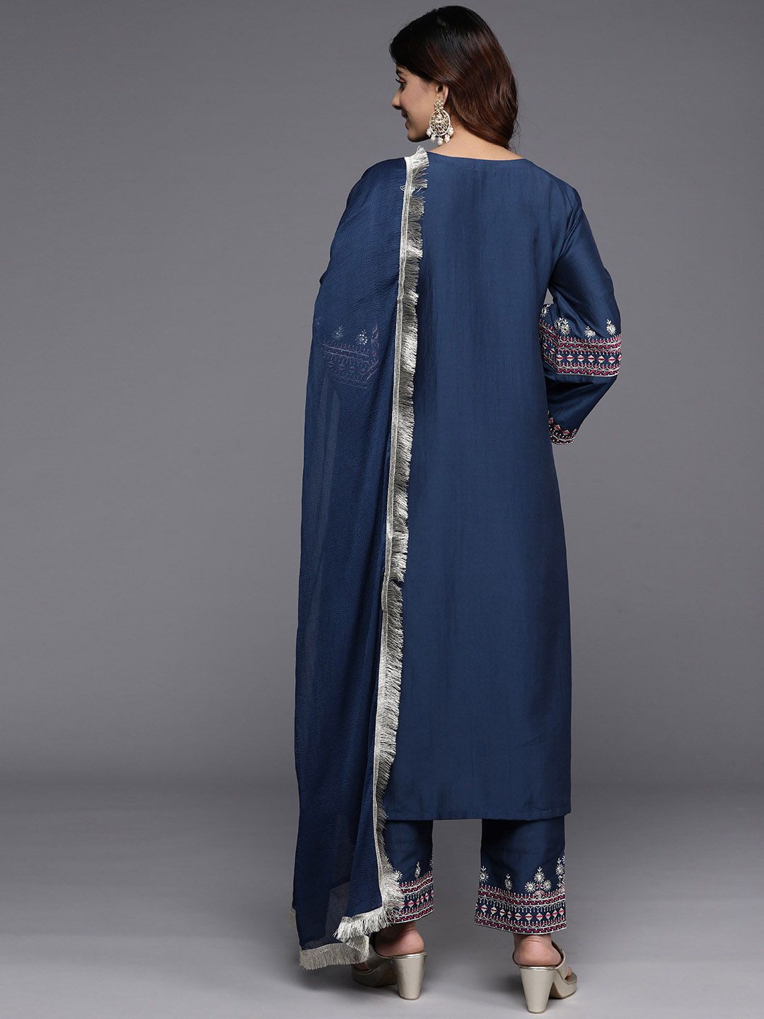 Dhiyona VA Women'sV Neck Ethnic Motifs Embroidered Regular Straight Kurta Set