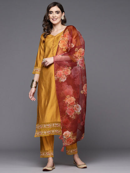Indyancart IE Women Embroidered Liva Kurta with Trousers & Dupatta