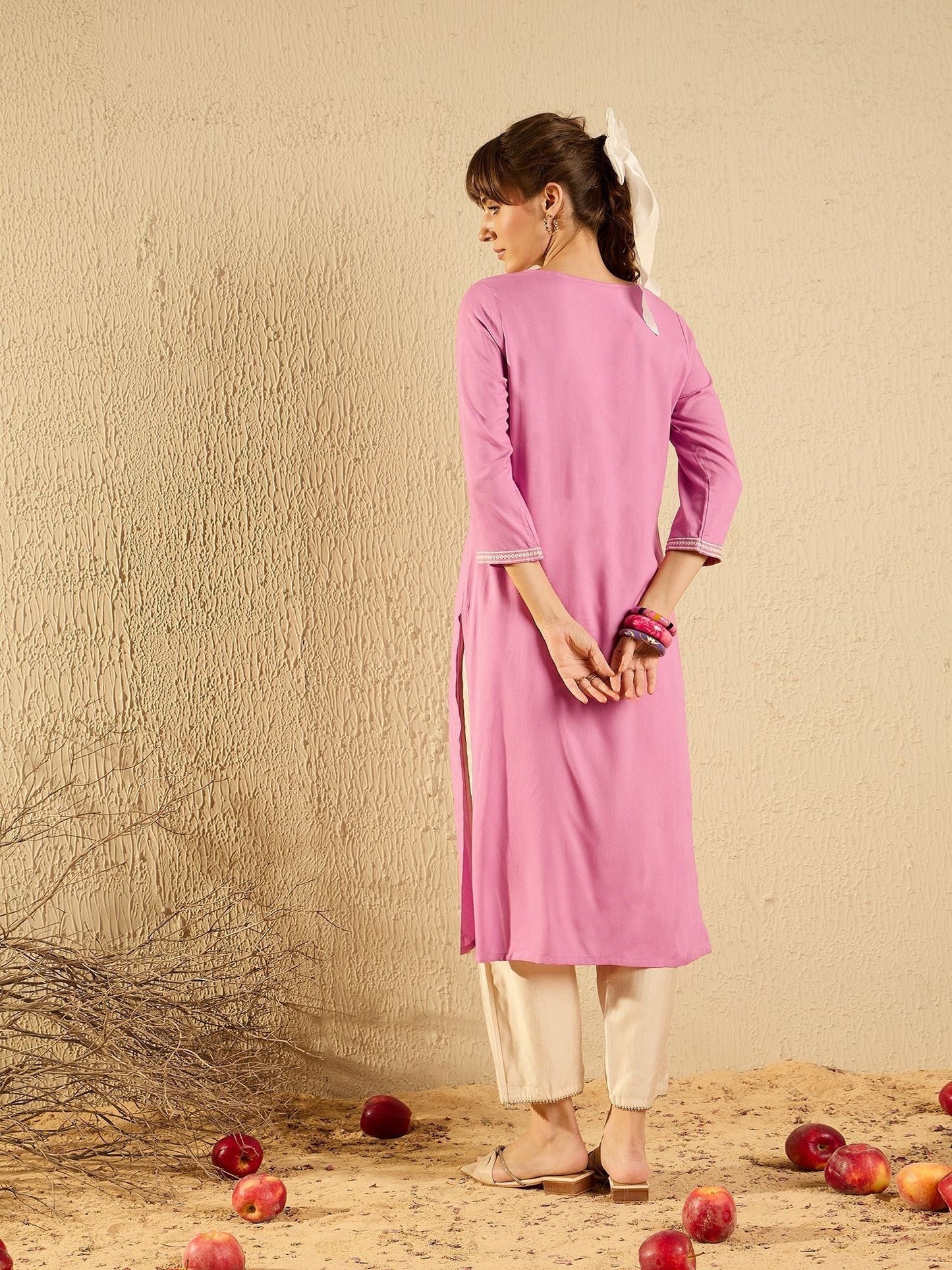 Indyancart IE Floral Embroidered Round Neck Machine Weave Straight Kurta